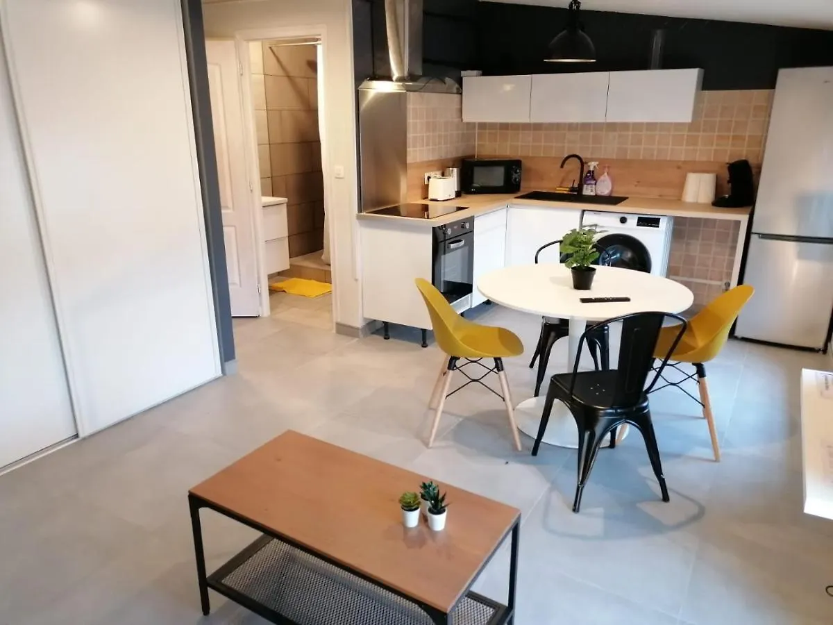Coliving Les Petites Momes Appartement Et Studio Meubles Montelimar France