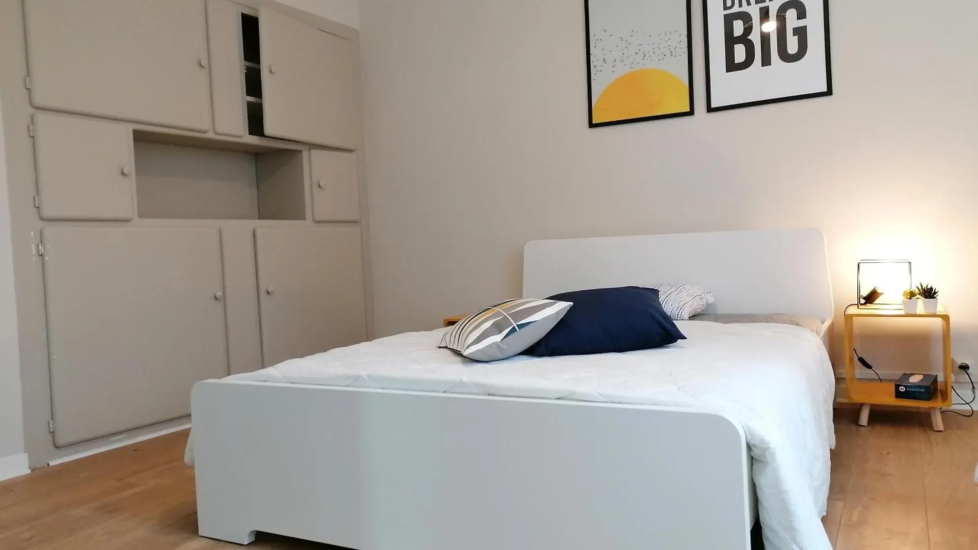 Apartment Coliving Les Petites Momes Appartement Et Studio Meubles Montelimar France